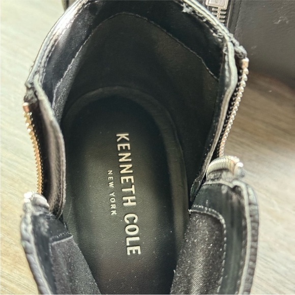 Kenneth Cole New York Black Leather Bootie  with zippers (1.5” heel). Size 8 - Picture 4 of 8